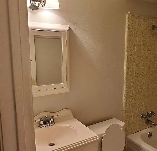 204 Hillcrest Ter — Photo 22