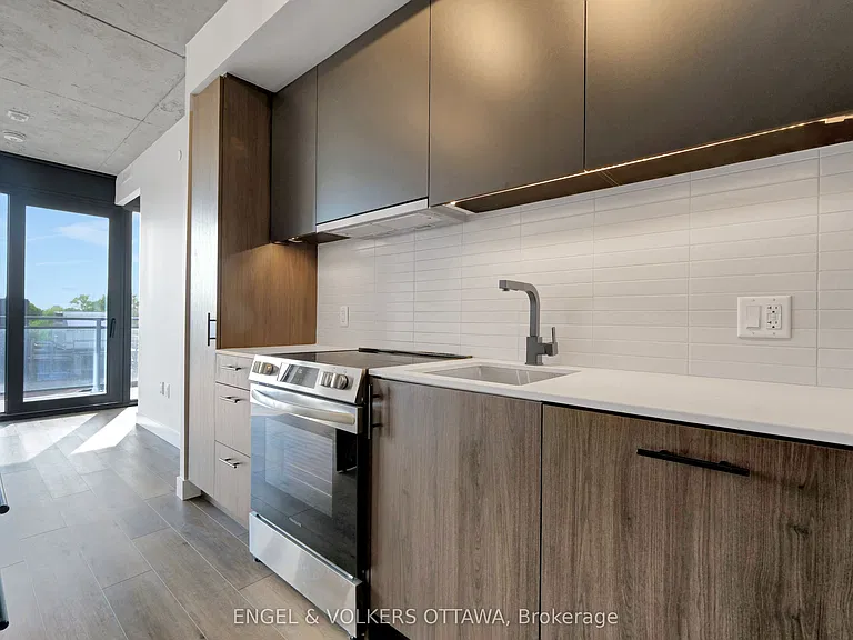 10 James St #514 — Photo 15