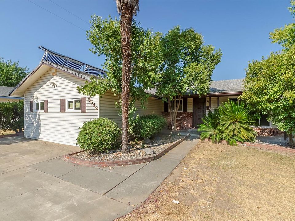 2nd image of 3542 Rosemont Dr