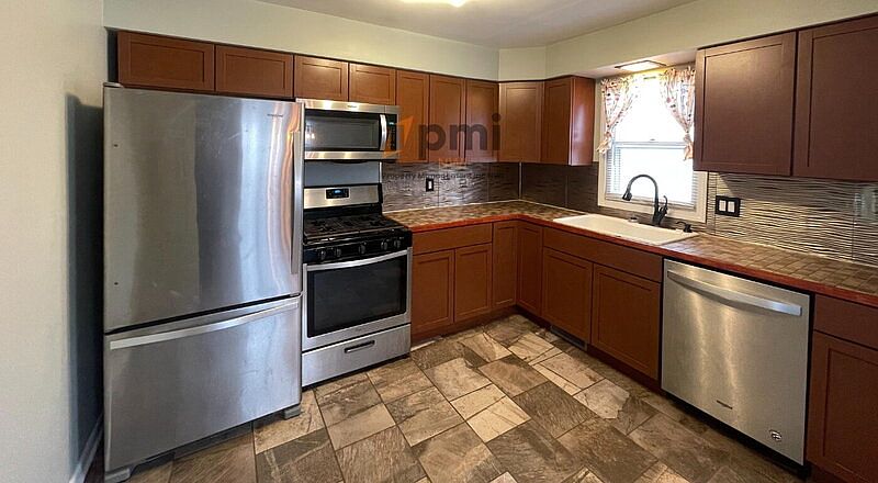 1st image of 6805 Jackson Ave