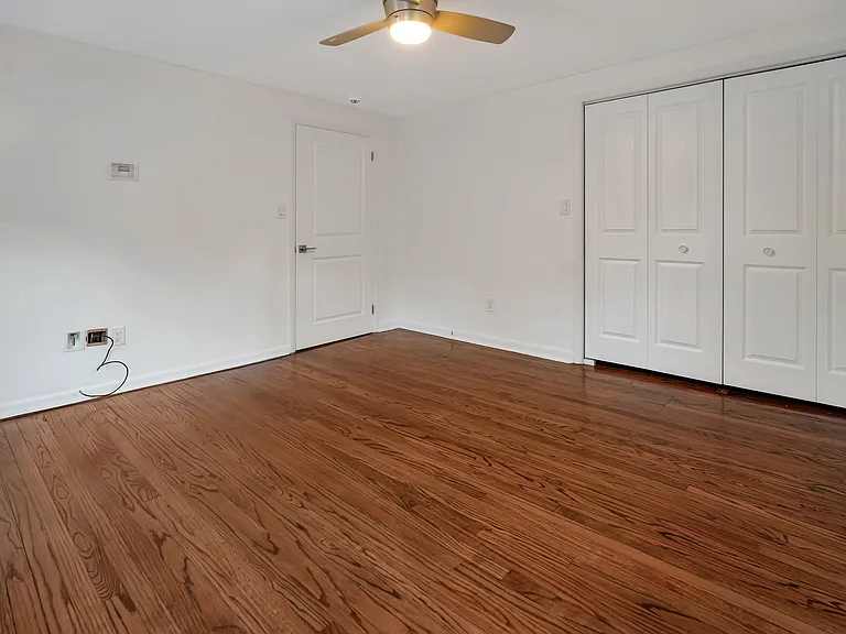 430 Benedict Ave #2 — Photo 8
