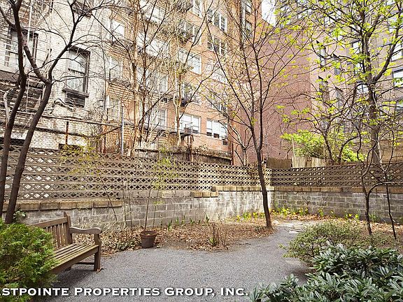3rd image of 145-147 E 29th St
