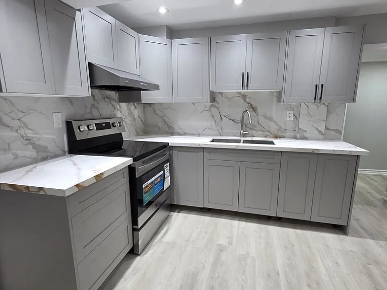 1 Juglans Cres #BASEMENT — Photo 5