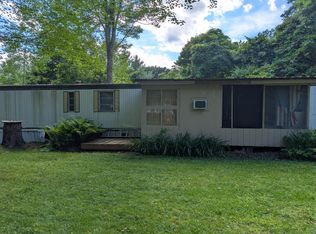 8 Spruce Ave, Willsboro, NY 12996