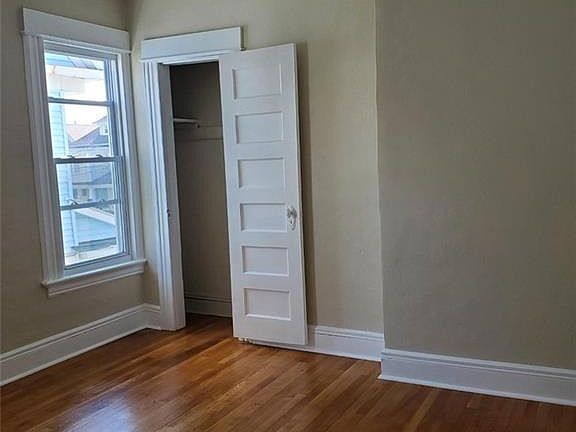 2nd image of 300 Maplewood Ave #2
