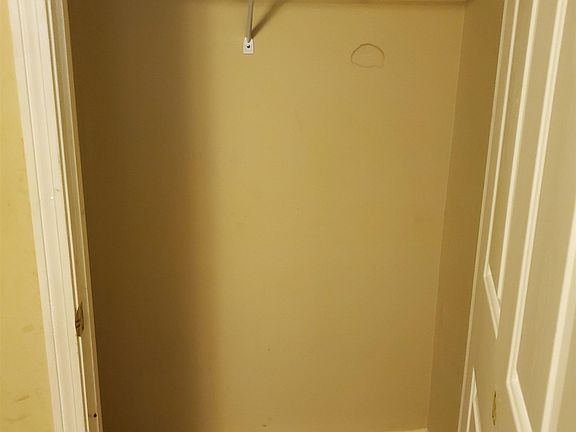 5th image of 2819 Maryland Cir W