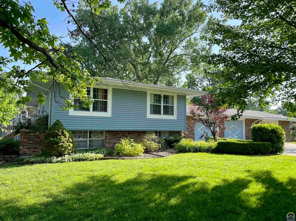 2057 Fanestil Dr, Emporia, KS 66801