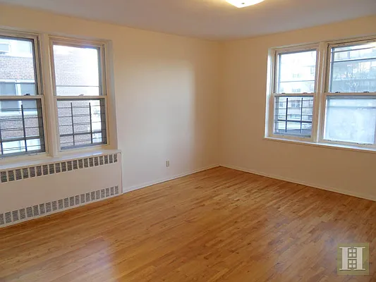 Rented by Halstead Real Estate | media 27