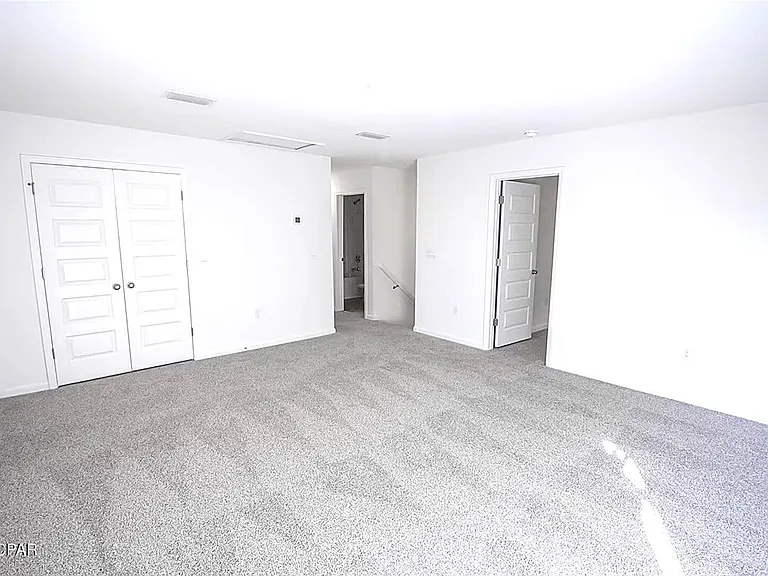 30 Sandywoods Ct — Photo 15