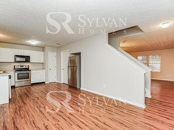 5th image of 3983 Graves Dr