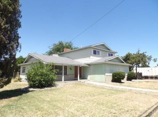 49 Vine St, Lemoore, CA 93245
