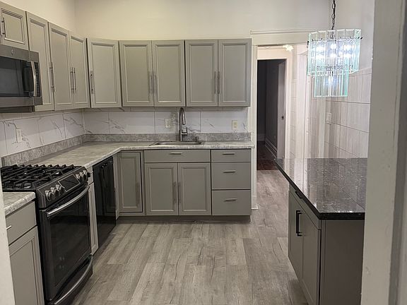 4th image of 229 Virginia Ave Floor 1
