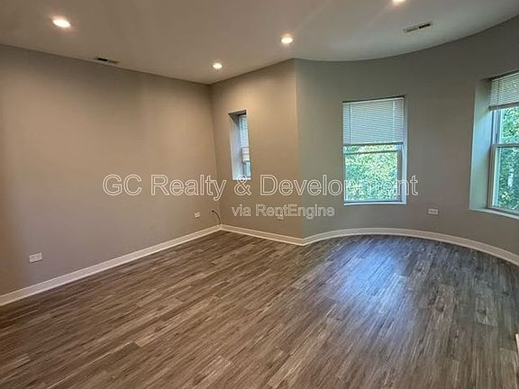 2nd image of 4753 S Saint Lawrence Ave Floor 3