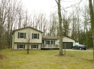 1434 W Nielsen Rd, Sanford, MI 48657