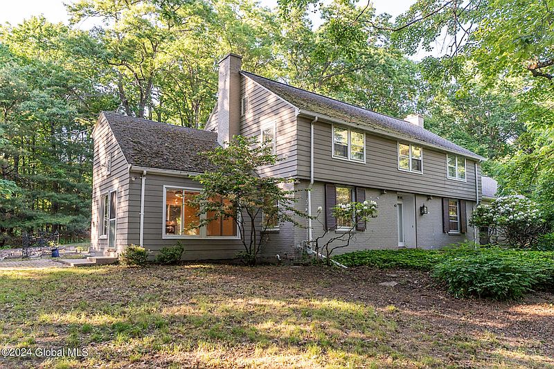 2nd image of 43 West Road