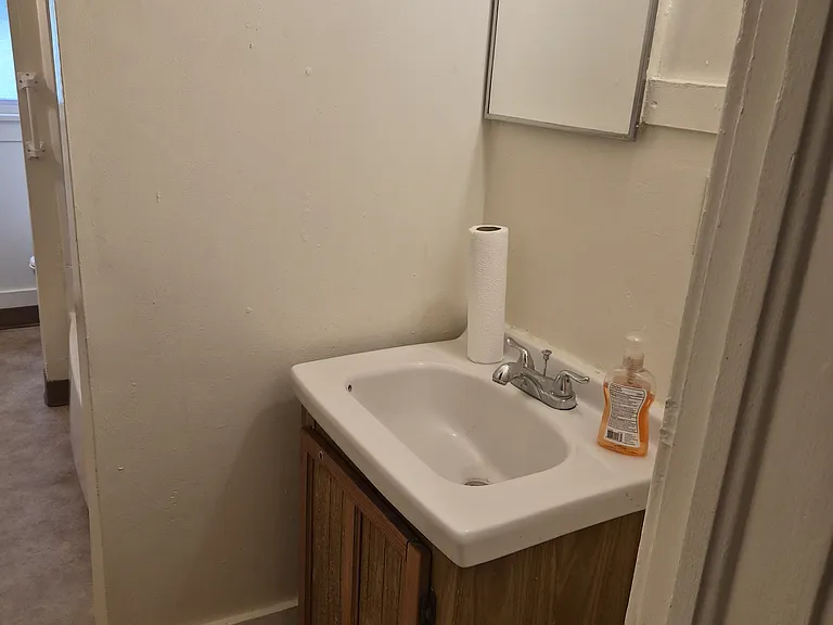 1005 Broad Ave NW #102 — Photo 5