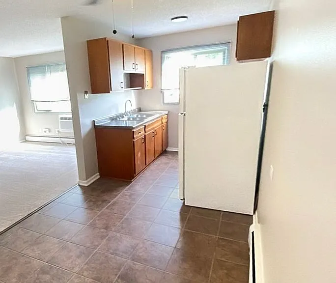 Moore Lake Apartments — Photo 22