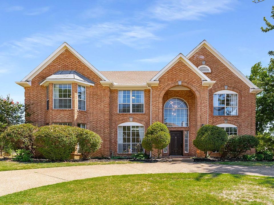 1st image of 672 Oakdale Dr