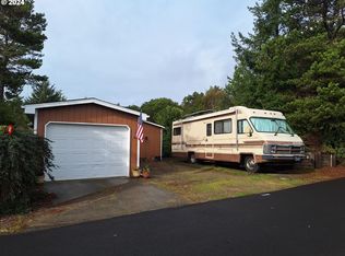 1600 Rhododendron Dr SPACE 209, Florence, OR 97439