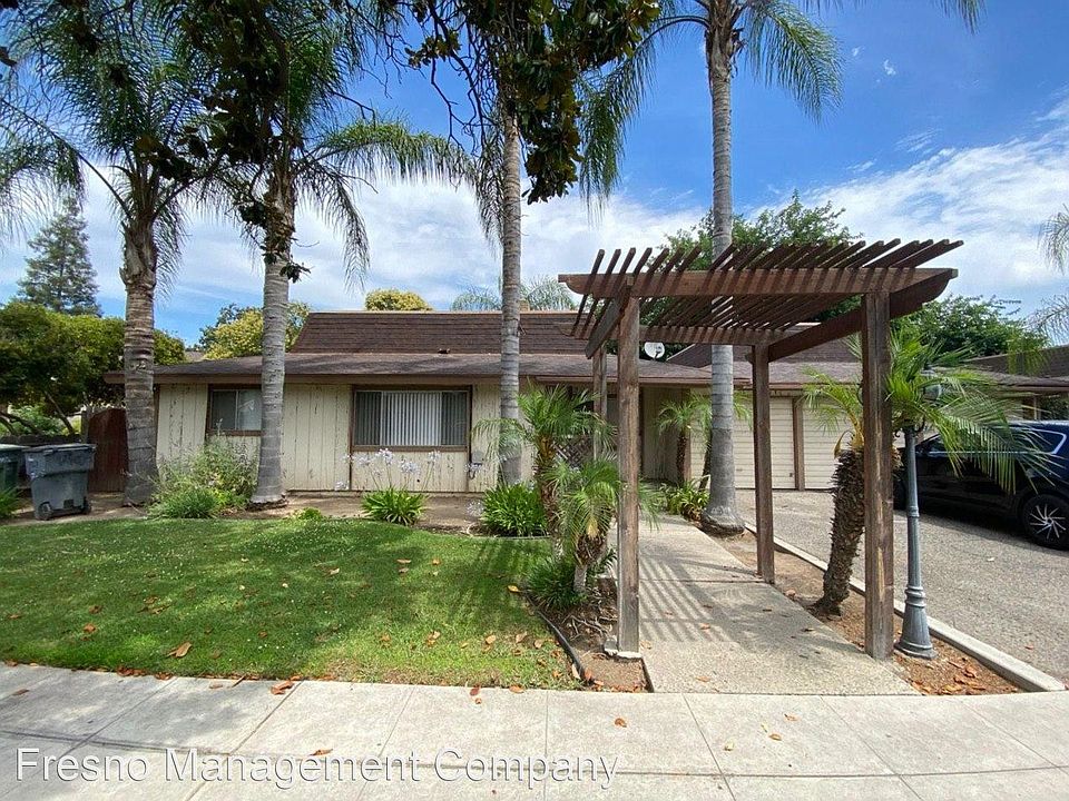 1st image of 132 W Dayton Ave #132