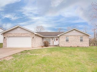120 Rio Verde Dr, Belleville, IL 62221
