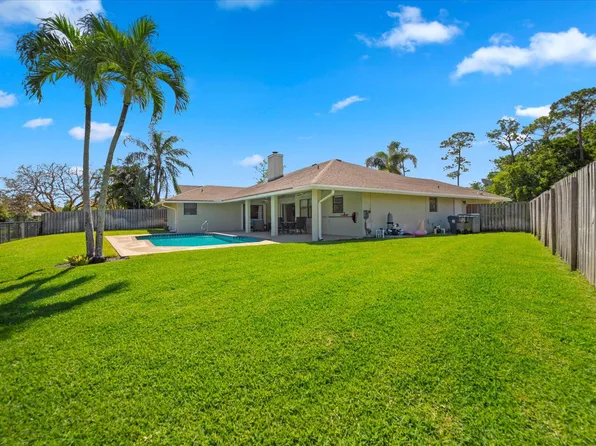 14481 Larkspur Lane, Wellington, FL 33414