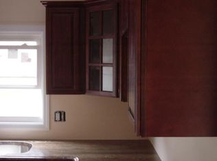 43 Home Pl, Bergenfield, NJ 07621