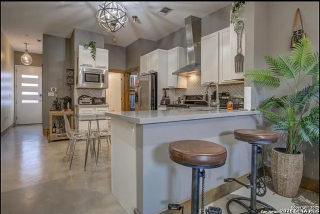 Casa Blanca Lofts — Photo 3