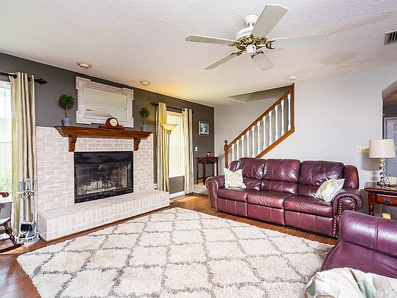 5th image of 1739 Kinsman Way