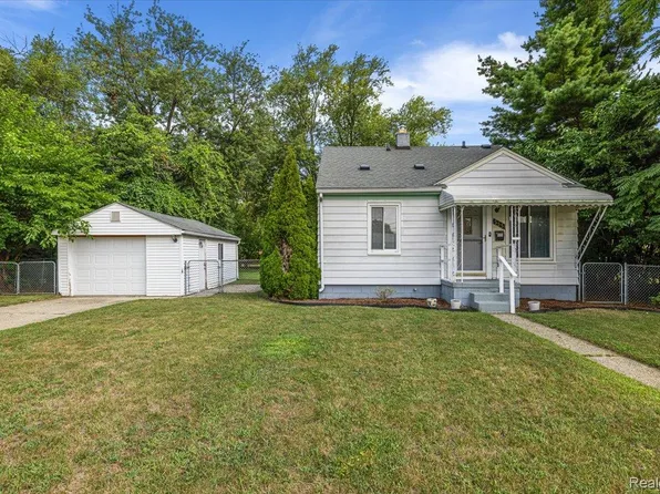 555 Donald Ave, Clawson, MI 48017
