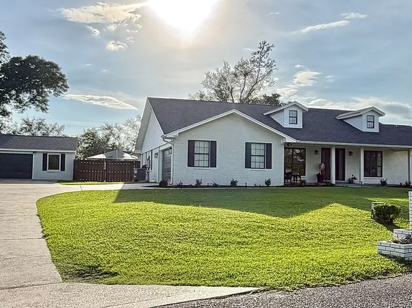 5108 Deep Bayou Dr, Panama City, FL 32404