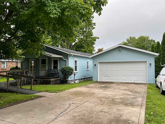 3rd image of 707 Arehart St
