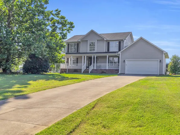 311 Wilkins Cove Ct, Inman, SC 29349