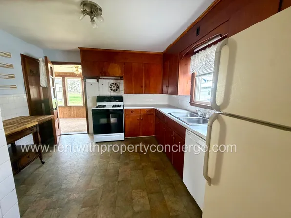 30 Randall St, Cortland, NY 13045