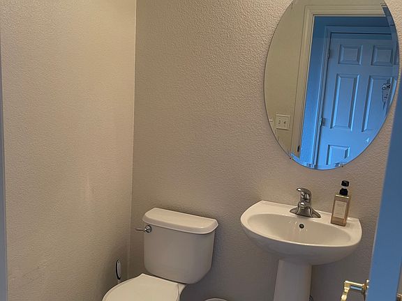 2nd image of 2913 Granville Dr