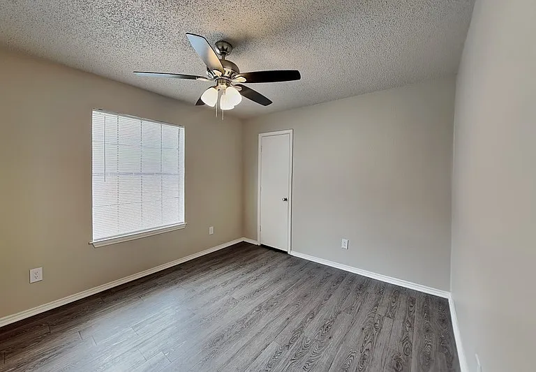 5006 Norma St — Photo 11