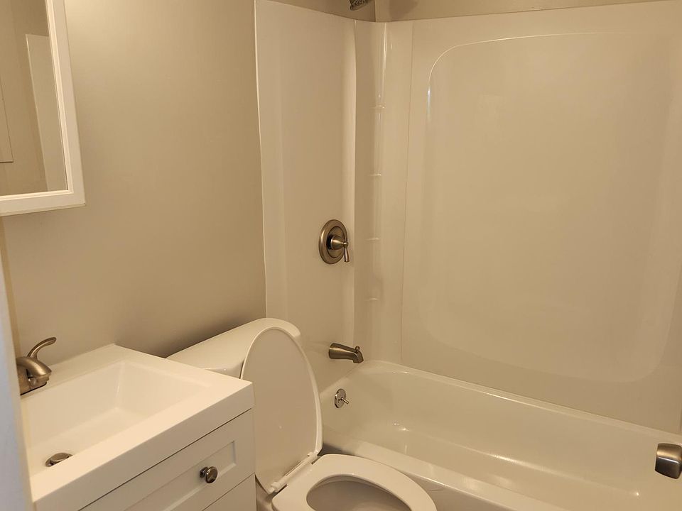 Geraldine Apartments 3710 Geraldine Ave Saint Ann MO Zillow