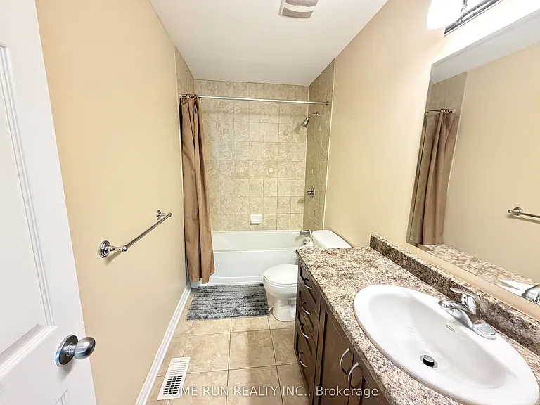 114 Glendore St — Photo 34