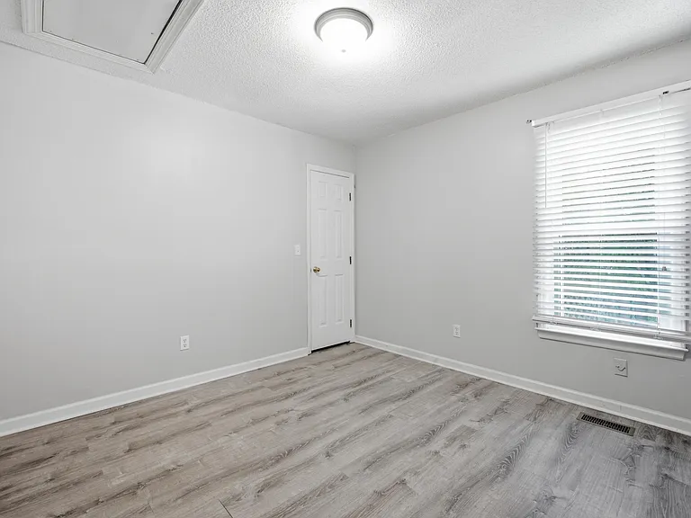 4109 Iron Horse Rd — Photo 16