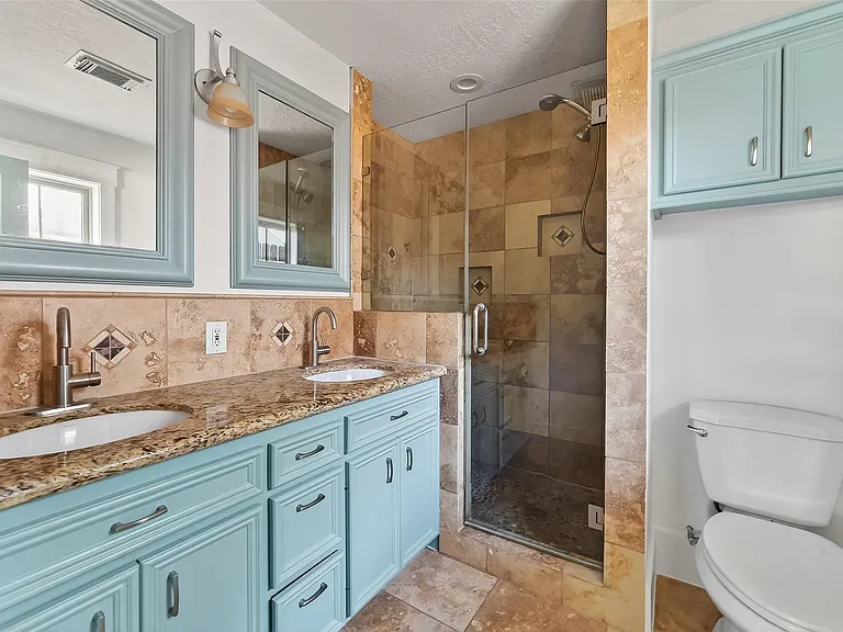 1906 Shadow Bend Dr — Photo 35