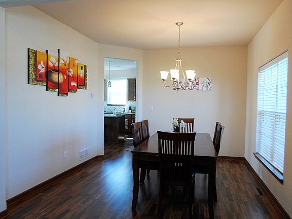 2nd image of 3201 Tanglewood Dr