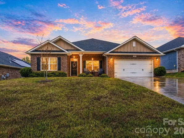 111 Allenton Way, Statesville, NC 28677