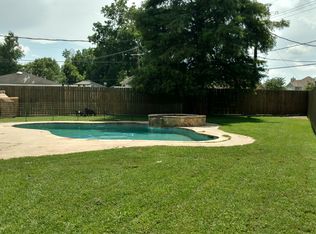 2204 Cypress St, Meraux, LA 70075