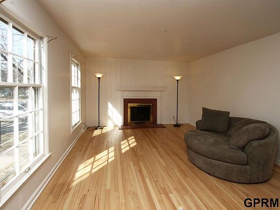4th image of 4420 Van Dorn St