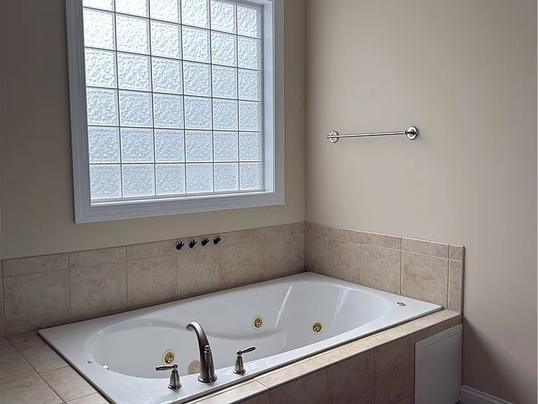 4015 Summerberry Dr — Photo 10