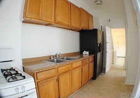 2nd image of 850 New Lots Ave APT 1F