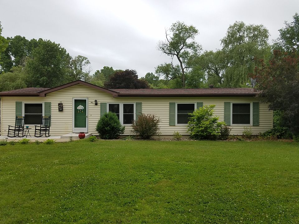 1st image of 740 Hillcrest Dr