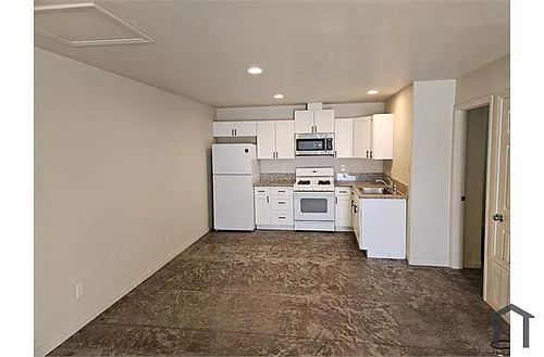 426 N Carlton Ave #2 Photo 1
