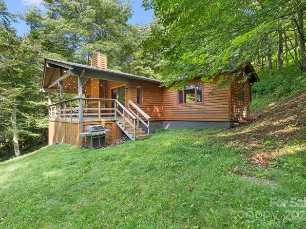 63 Unakite Ln, Mars Hill, NC 28754