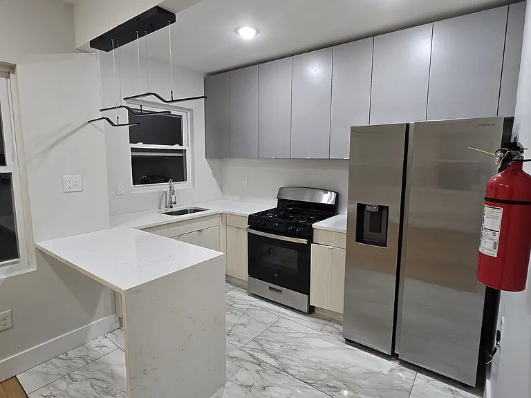 224 Fulton St #1 — Photo 4